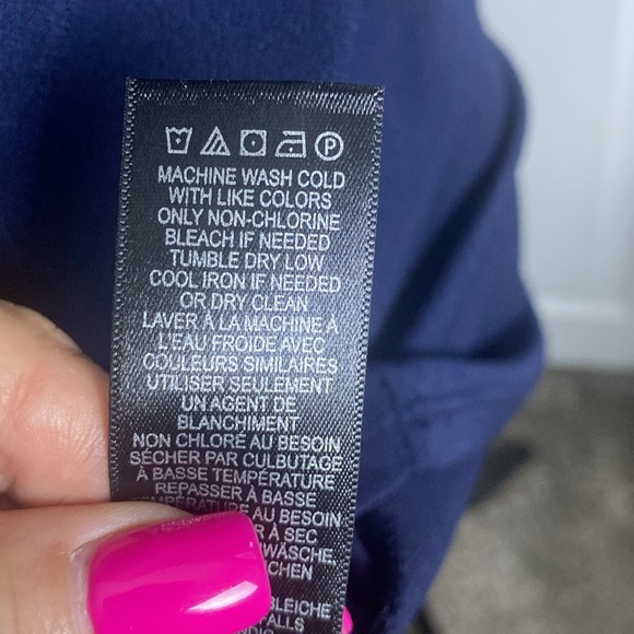 Adrianna Papell Navy Blue V-Neck Top Pleated Polka Dot Flutter Sleeve Sz L NWT - Picture 6 of 6